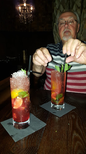 Comments and reviews of Casa Publica