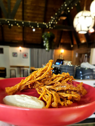 Albert's Post Bar and Eatery