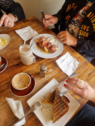 Comentarii opinii despre Dish Cafe