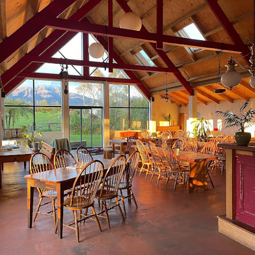 Volcanoview Café, Restaurant & Accommodation