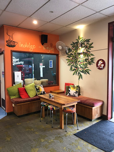 Comentarii opinii despre The Bean Coffee Roastery Cafe