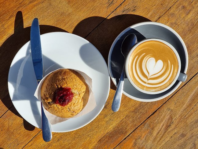 Reviews of The Delicious Cafe and Catering in Auckland - Hospitality and gastronomy