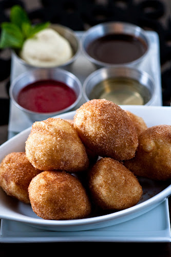 Comentarii opinii despre Costas Taverna Greek Restaurant and Ouzo Bar