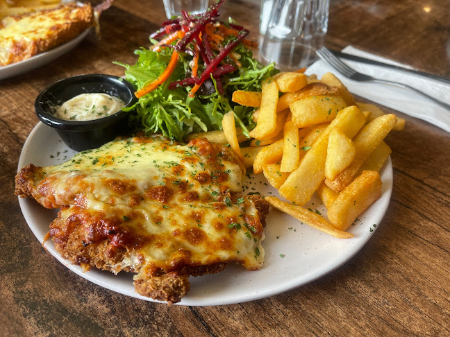 Comentarii opinii despre Ascot Sportshouse & Eatery