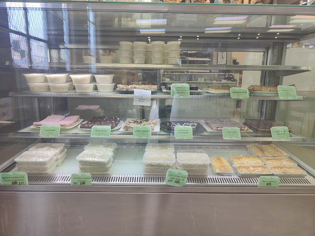 Comments and reviews of Ezmeralda's Cafe