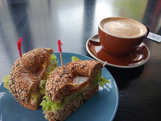 Opinii despre Wholly Bagels & Pizza Thorndon în Wellington - Hospitality and gastronomy