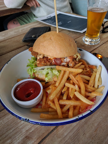 Comentarii opinii despre The Cav