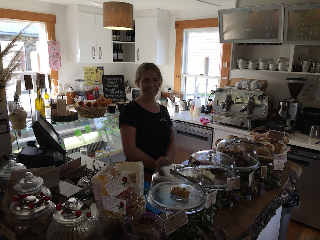 Comentarii opinii despre Pinot Junction -Lakeside Cafe