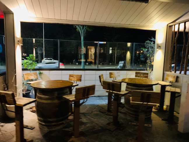 Comentarii opinii despre The Backyard Bar & Restaurant