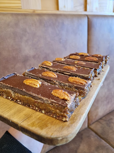 Rise Artisan Bakery - Hospitality and gastronomy