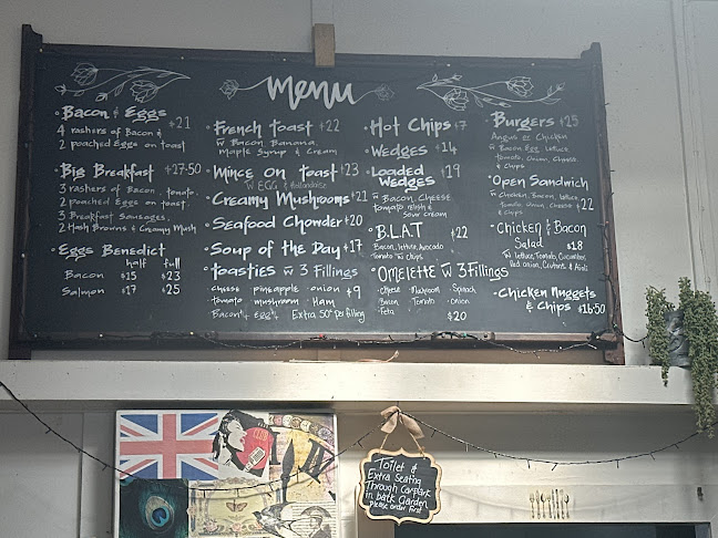 Arty Tarts Cafe - Hospitality and gastronomy