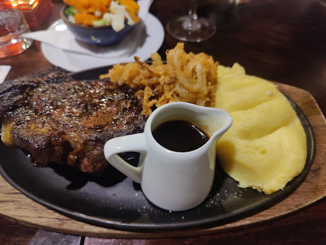 Bazza's Steakhouse - Hospitality and gastronomy