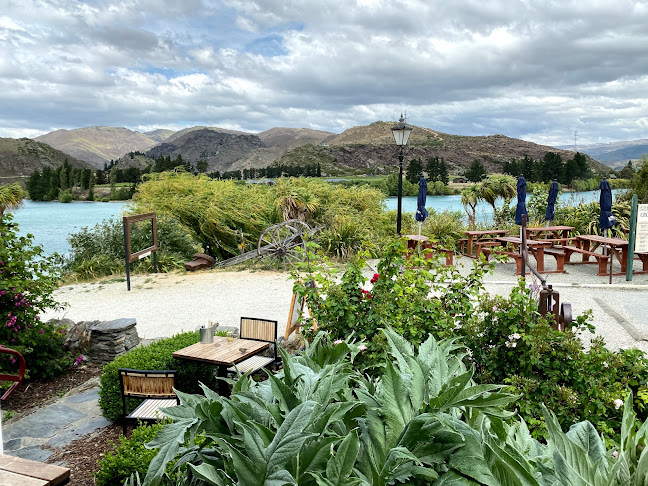 Pinot Junction -Lakeside Cafe - Cromwell