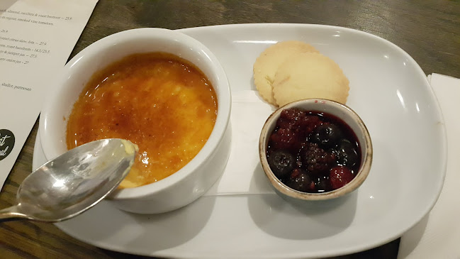 Comments and reviews of Frasers