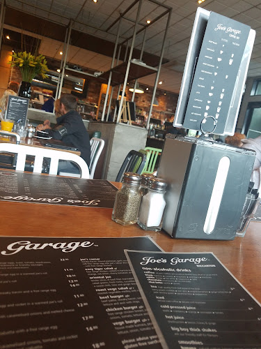 Opinii despre Joe's Garage Riccarton în Christchurch - Hospitality and gastronomy