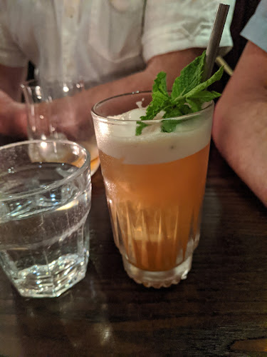 Hawthorn Lounge - Wellington