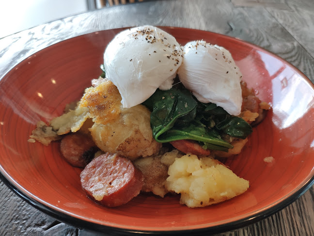 Cloud 777 Cafe Open Times