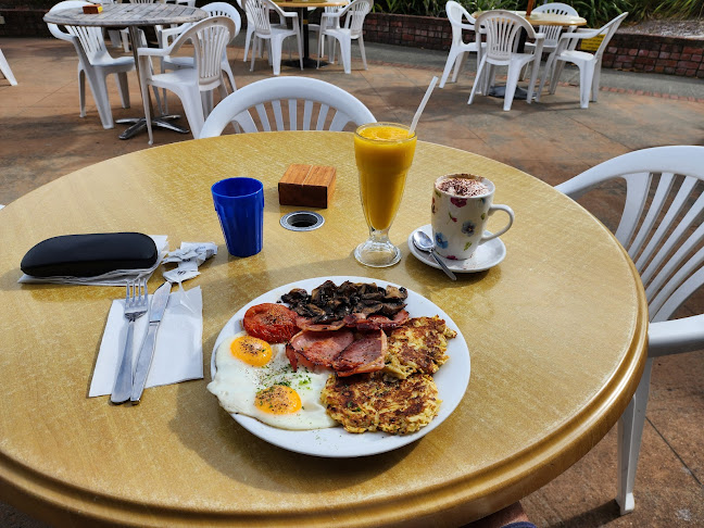 Reviews of Beach Cafe and Bar in Nelson - Hospitality and gastronomy