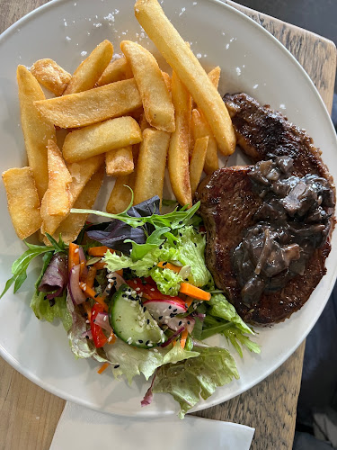 Millers Flat Tavern - Hospitality and gastronomy