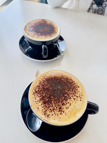 Opinii despre Beach Cafe Maraetai în Maraetai - Hospitality and gastronomy