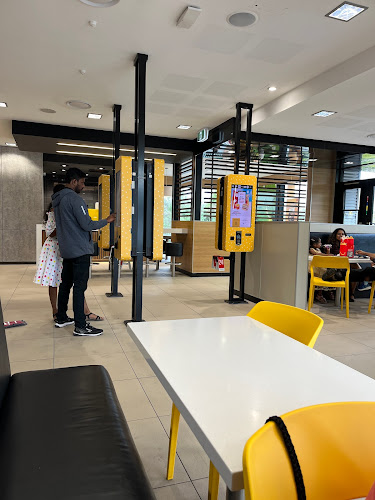 Comentarii opinii despre McDonald's Albany