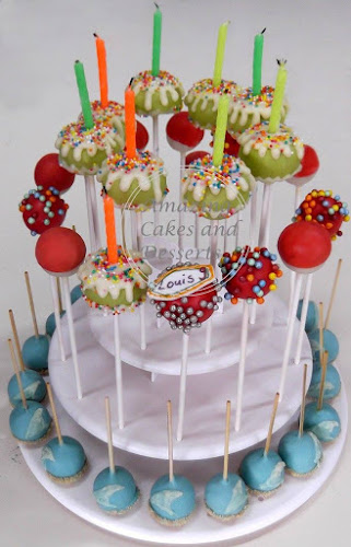 Amazing Cakes and Desserts - Wellsford