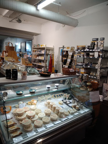 Le Marché Français Deli - Wellington