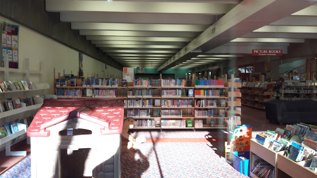 Tuatara Lodge Phone number