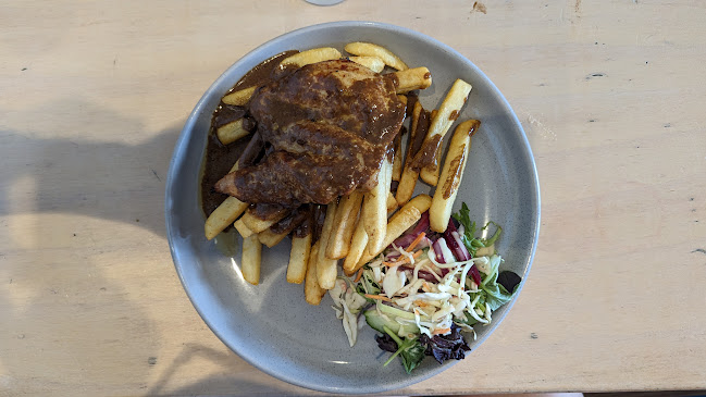 Opinii despre Breakers Gisborne în Gisborne - Hospitality and gastronomy