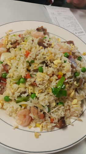 Oppies Restaurant & Takeaway - Hospitality and gastronomy