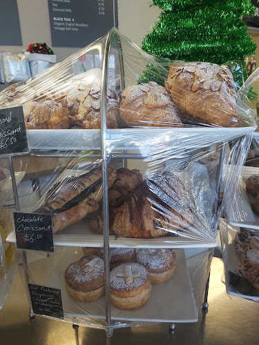 Kreem Cafe Harris Road - Hospitality and gastronomy