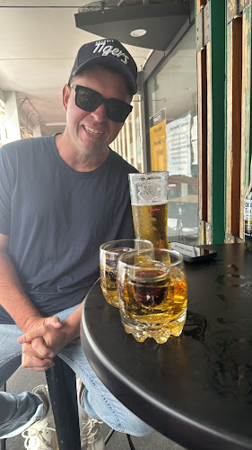 Opinii despre St Heliers Bay Pigeon Racing Club în Auckland - Hospitality and gastronomy