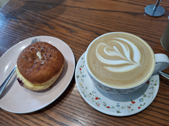 Opinii despre Majestic Cafe - Tauranga Crossing în Tauranga - Hospitality and gastronomy