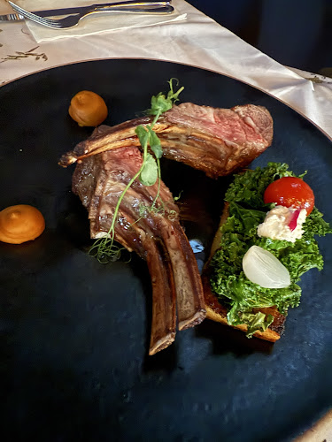 Chim Choo Ree - Hamilton