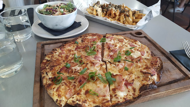 Comentarii opinii despre Ollies Bar & Eatery