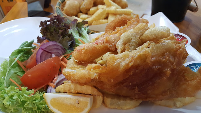 Oppies Restaurant & Takeaway