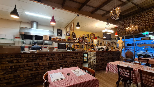 Opinii despre Giovanni's Italian Restaurant & Pizzeria în Rotorua - Hospitality and gastronomy