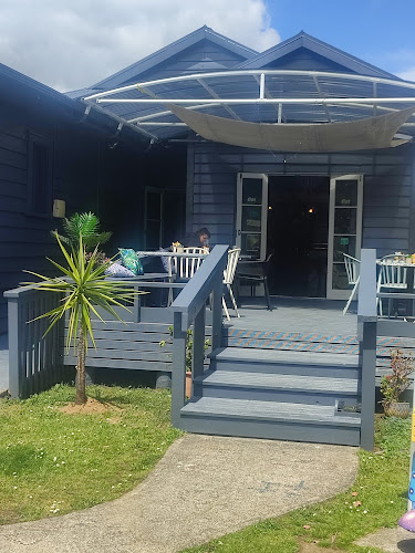 Madhatters cafe - Kaeo