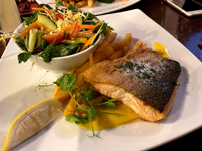 Tony's Original Steak & Seafood Restaurant - Hospitality and gastronomy