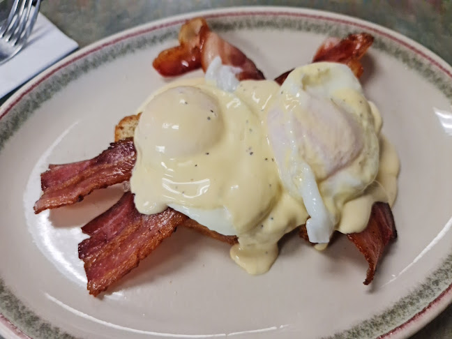 Central Cafe - Hospitality and gastronomy