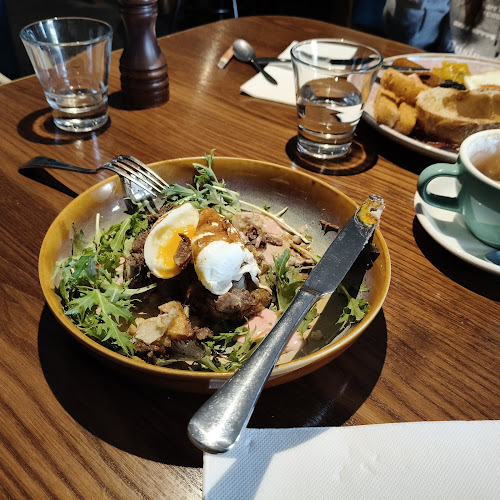 Rogues Cafe, Restaurant & Bar - Christchurch