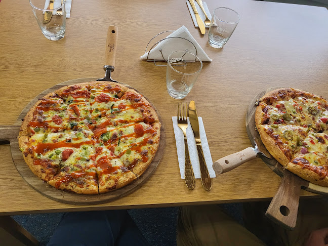 Opinii despre Motueka Curry and Pizza House în Motueka - Hospitality and gastronomy