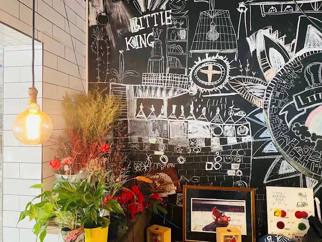 Comentarii opinii despre Little King Café