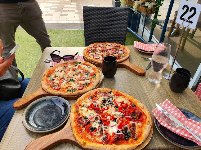 Scoozi Woodfire Pizza