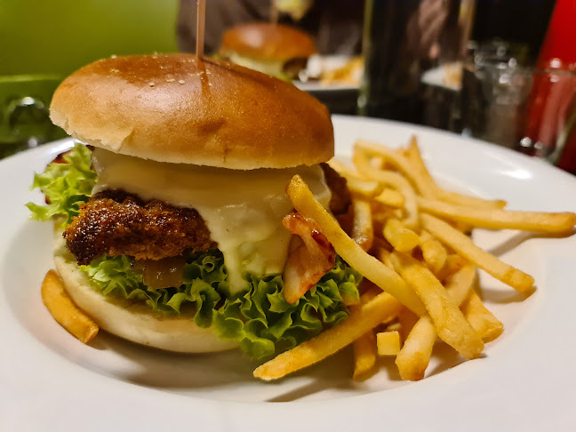 Juniper Gin Bar & Restaurant - Wellington