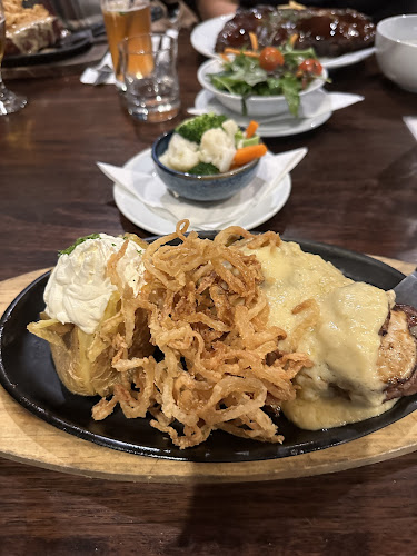 Bazza's Steakhouse - Hospitality and gastronomy