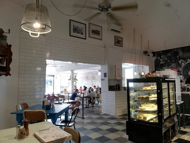 Little King Café - Hospitality and gastronomy