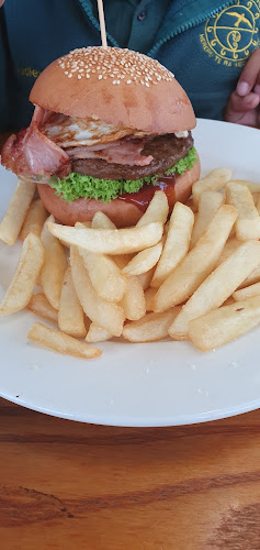 Golden Pie Bakery And Cafe - Hospitality and gastronomy