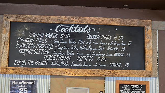 Stumpers Bar & Cafe - Hospitality and gastronomy