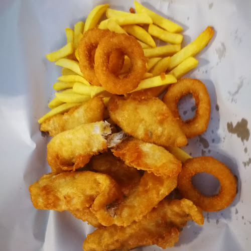 Oppies Restaurant & Takeaway - Hospitality and gastronomy